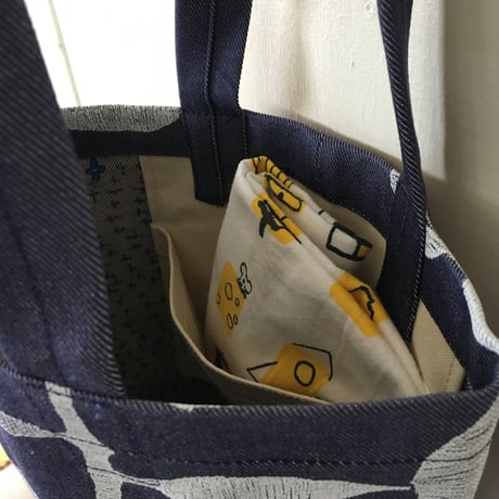 BeBe　りんご　定番TOTE　ロイヤルブルー