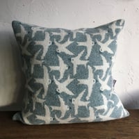Sally Nencini　Birds  Cushion