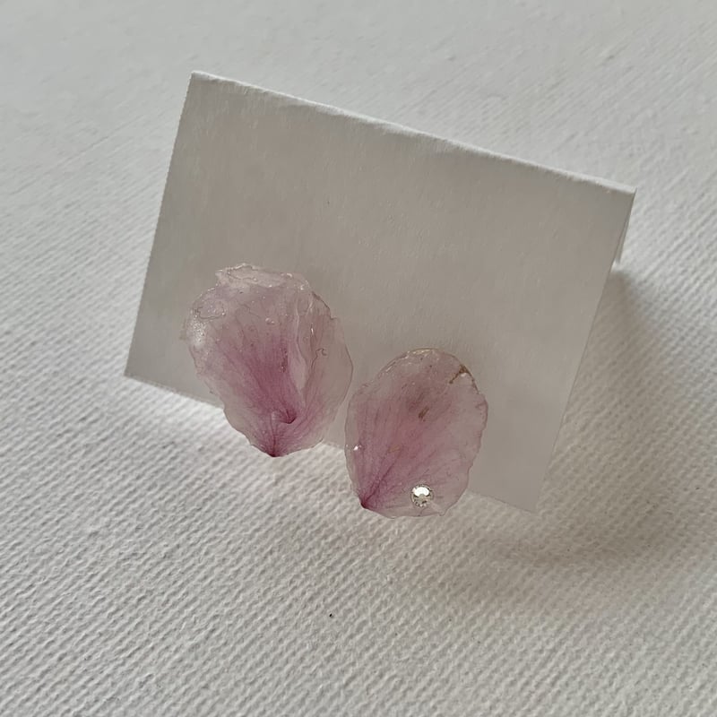 淡い春〜桜の花びら〜イヤリング/ピアス | ch:farm