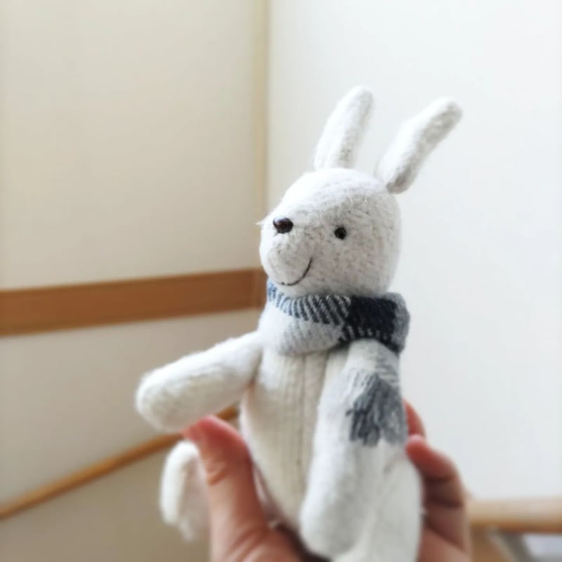 ハンドメイド 白ウサギ 初々し ぬいぐるみ