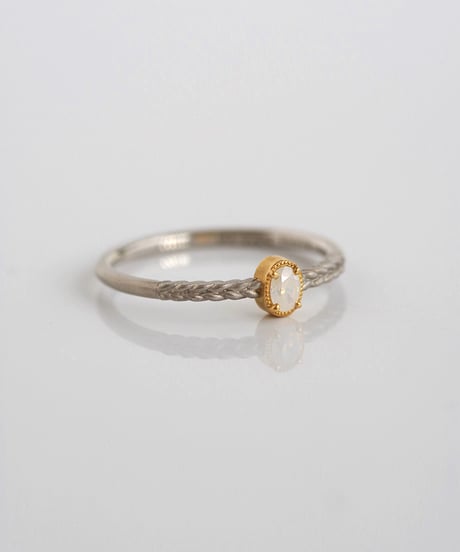One of kind /  FANCY White Diamond ring【CGL】＜Pt/K18＞ - R106YG/FW
