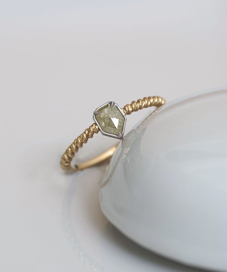 One of kind / Diamond Ring ＜K18YG,Pt900＞ - R416CYGPT