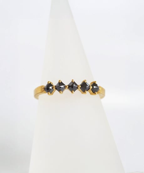 One of kind / Black Diamond ring ＜K18YG＞ - R587YG