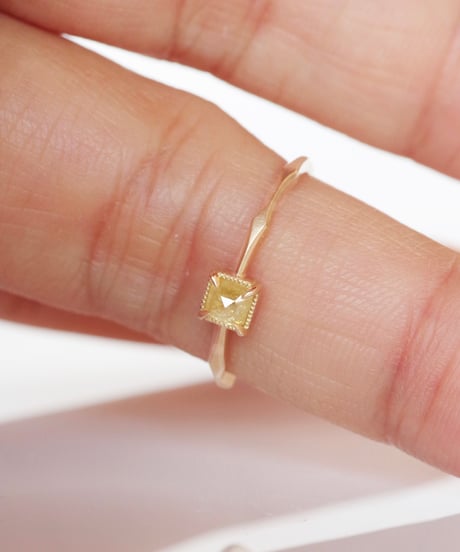 One of kind / Natural Diamond Ring ＜K18YG＞ - R312CYG