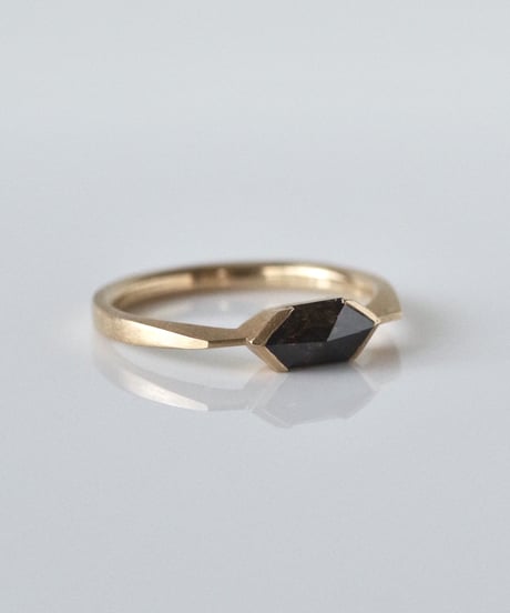 One of kind / Diamond Ring ＜K18YG＞ -R640C