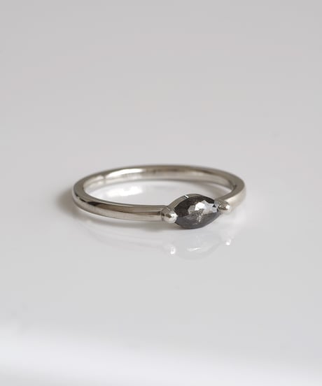 One of kind / Natural Diamond Ring ＜K18YG＞ -  R381PT