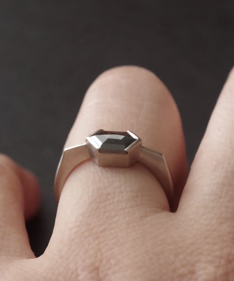 One of a kind / Diamond Ring ＜K18WG＞ - R888CWG