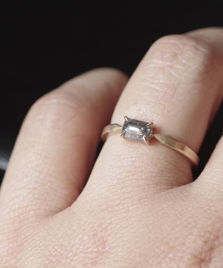 One of kind / Diamond Ring ＜K18YG＞ -R585CYG