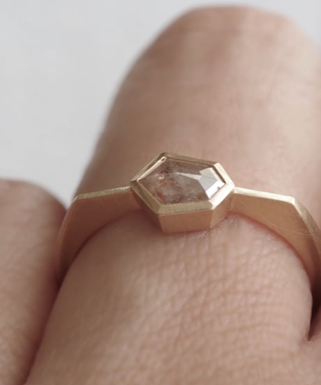 One of a kind / Diamond Ring ＜K18YG＞ - R488C