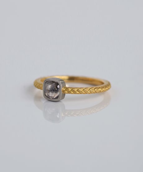 One of kind / Cabochon Diamond ring ＜K18YG/Pt＞ - R497YGPT/CB