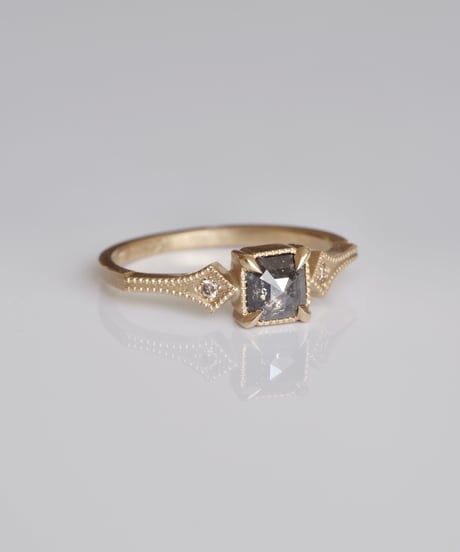 One of kind / Diamond Ring ＜K18YG＞ -R620CYG