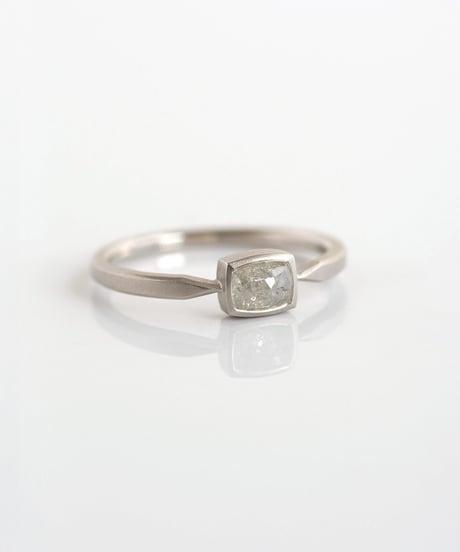 One of kind / Natural Diamond ring ＜Pt＞ - R495PT