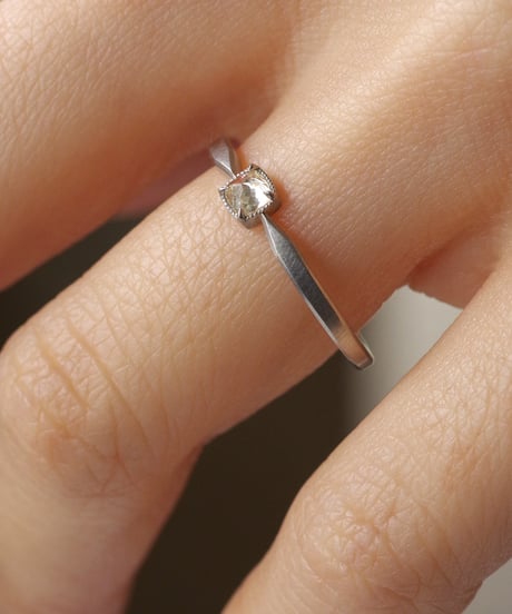 One of kind / Natural Diamond Ring ＜Pt＞ -  R171PT