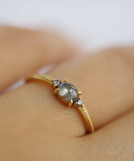 One of kind / Cabochon Diamond ring ＜K18YG＞ - R403YG/CB