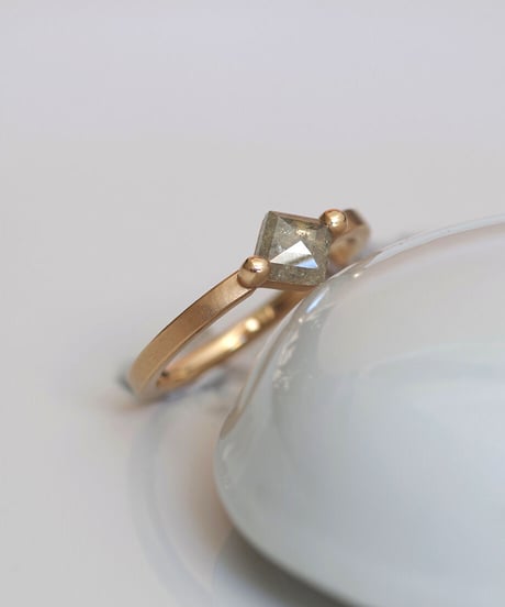 One of kind / Diamond Ring ＜K18YG＞ -R650CYG