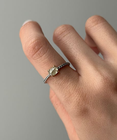 One of kind / Natural Diamond Ring ＜Pt / K18YG＞ - R820PTYG