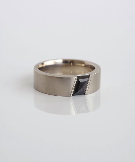 One of kind / Black Diamond ring ＜Pt＞ - R1073PT