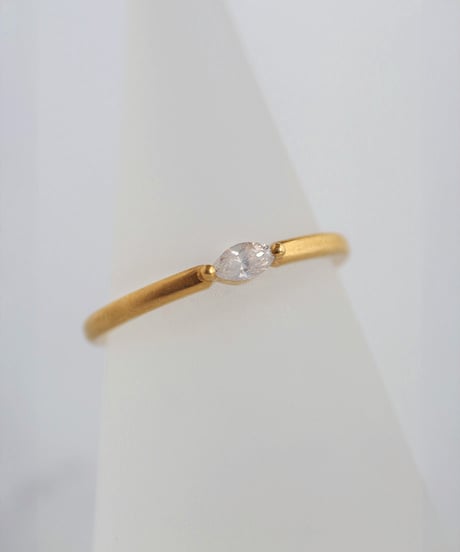 One of kind /  FANCY White Diamond ring【CGL】＜K18YG＞ - R135YG/FW