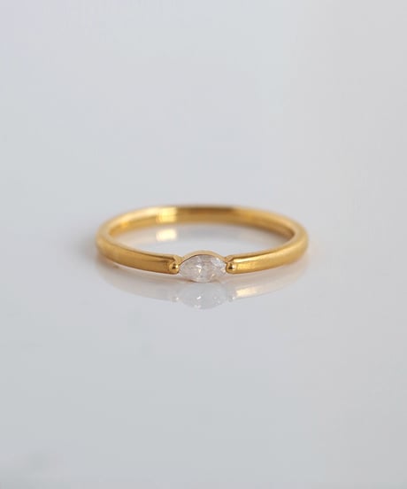 One of kind /  FANCY White Diamond ring【CGL】＜K18YG＞ - R135YG/FW