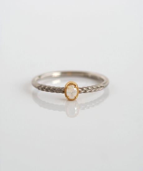 One of kind /  FANCY White Diamond ring【CGL】＜Pt/K18＞ - R106YG/FW