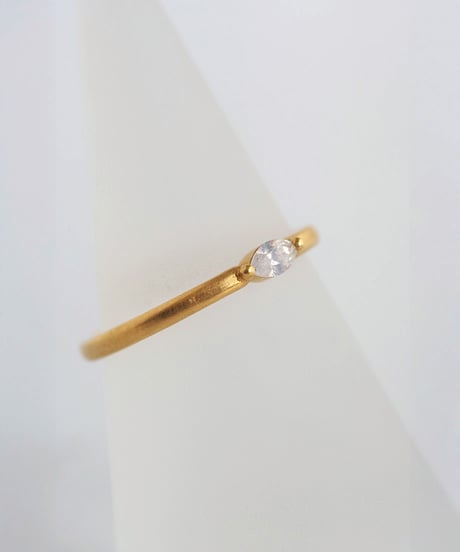 One of kind /  FANCY White Diamond ring【CGL】＜K18YG＞ - R135YG/FW