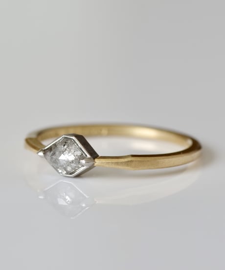One of a kind / Diamond Ring ＜K18YG,PT950＞ - R 443C