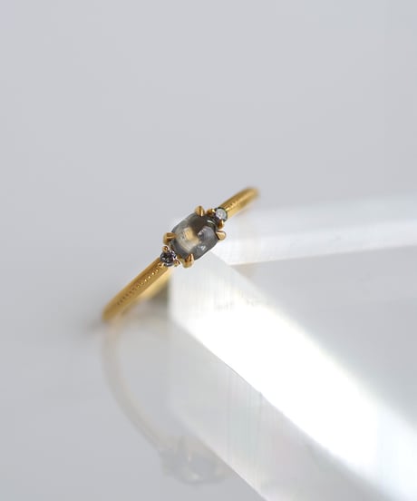 One of kind / Cabochon Diamond ring ＜K18YG＞ - R403YG/CB