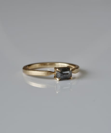 One of kind / Diamond Ring ＜K18YG＞ -R585CYG