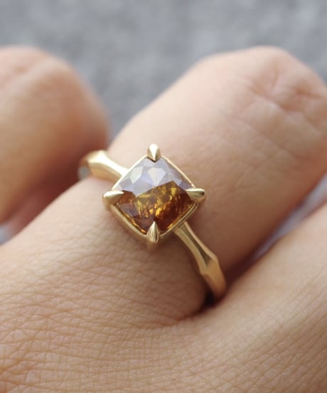 One of kind / Diamond Ring ＜K18YG＞ -R1540CYG