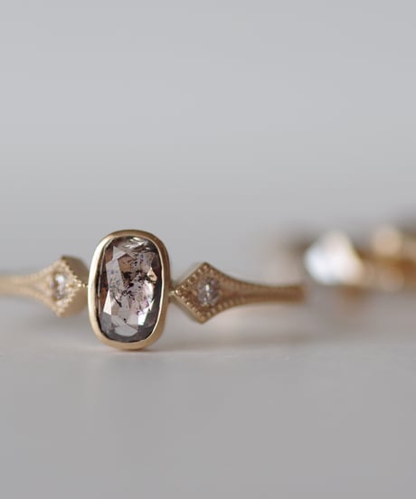 One of a kind / Diamond Ring ＜K18YG＞ - R570C