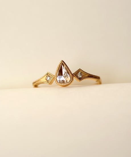 One of kind / Natural Diamond Ring ＜K18YG＞ - R284YG