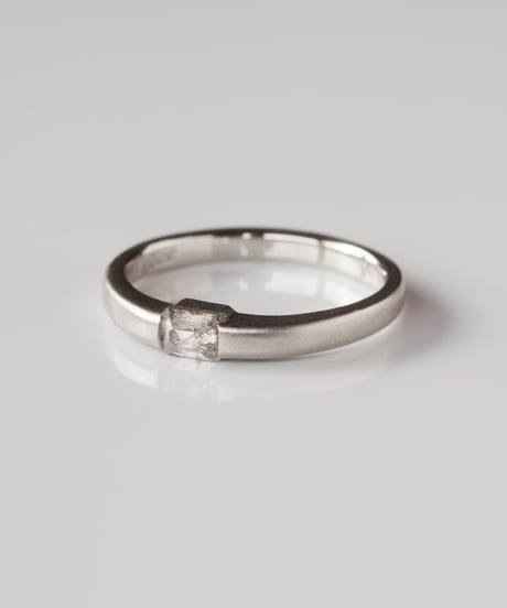 One of kind / Diamond Ring ＜Pt900＞ - R464PT