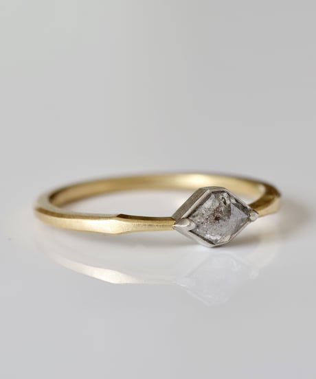 One of a kind / Diamond Ring ＜K18YG,PT950＞ - R 443C