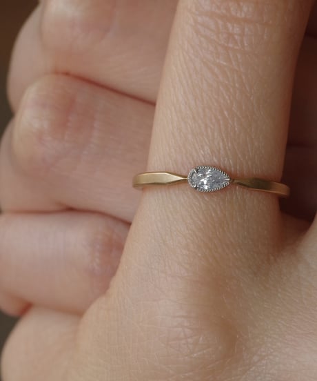 【 FANCY WHITE 】One of kind / Natural Diamond Ring ＜K18YG/Pt＞ - RW128YGPT