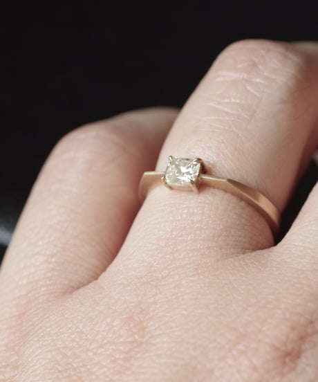 One of kind / Diamond Ring ＜K18YG＞ -R390CYG