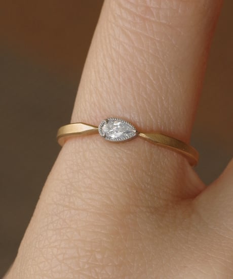 【 FANCY WHITE 】One of kind / Natural Diamond Ring ＜K18YG/Pt＞ - RW128YGPT