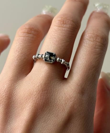 One of kind / Natural Diamond Ring ＜Pt＞ - R677PT