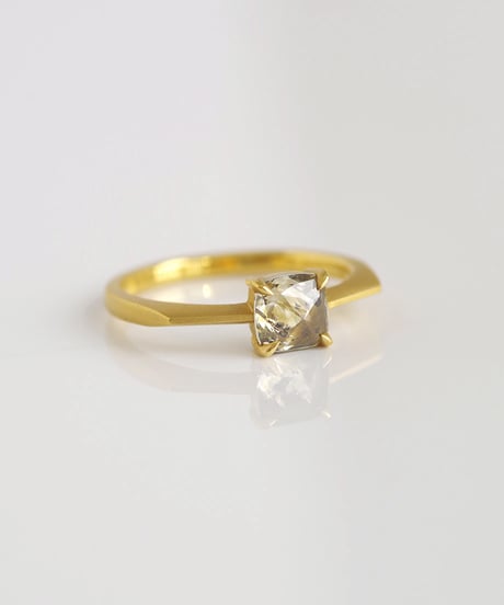 One of kind / Natural Diamond ring ＜K18YG＞ - R948YG