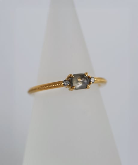 One of kind / Cabochon Diamond ring ＜K18YG＞ - R403YG/CB