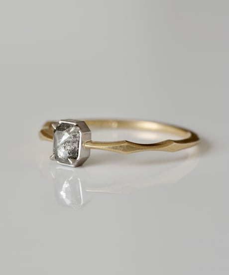 One of a kind / Diamond Ring ＜K18YG,PT950＞ - R336C