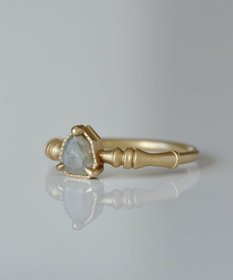 One of a kind / Diamond Ring ＜K18YG＞ - R621C