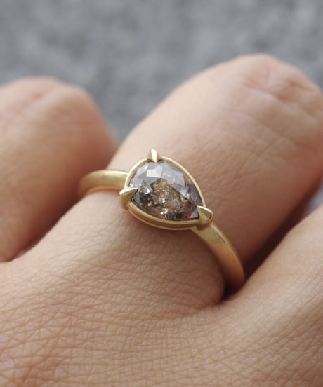 One of kind / Diamond Ring ＜K18YG＞ -R1050CYG