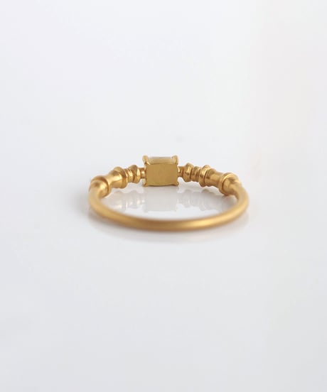 One of kind /  FANCY White Diamond ring 【GIA】＜K18YG＞ - R270YG/FW