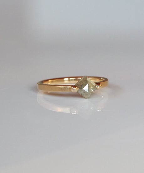 One of kind / Diamond Ring ＜K18YG＞ -R650CYG
