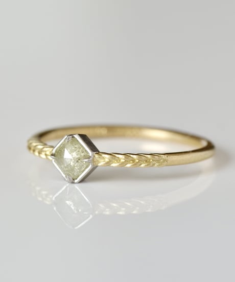 One of a kind / Diamond Ring ＜K18YG,PT950＞ - R358C