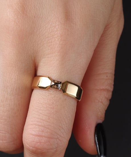 One of kind / Natural Diamond Ring ＜K18YG＞ - R307YG