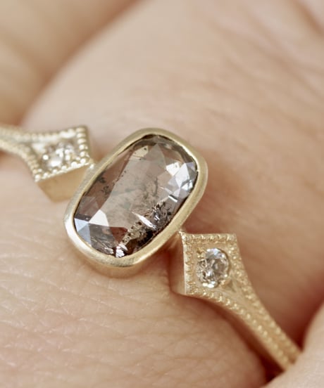 One of a kind / Diamond Ring ＜K18YG＞ - R570C