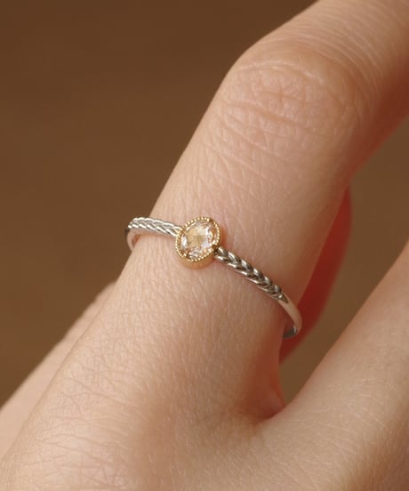 One of kind / Natural Diamond Ring ＜Pt/K18YG＞ - R222PTYG