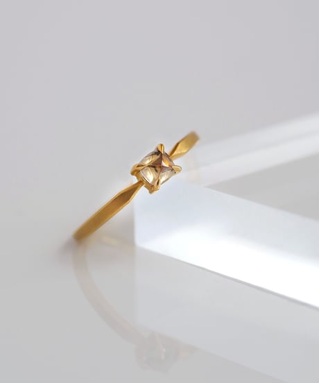 美品★KANOE★One of a kind K18ナチュラルダイヤモンドリング 美品☆KANOE☆One of a kind K18ナチュラルダイヤモンドリング 美品