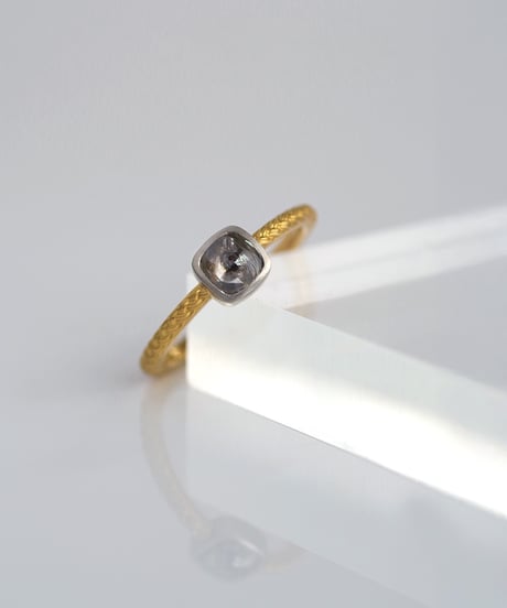 One of kind / Cabochon Diamond ring ＜K18YG/Pt＞ - R497YGPT/CB